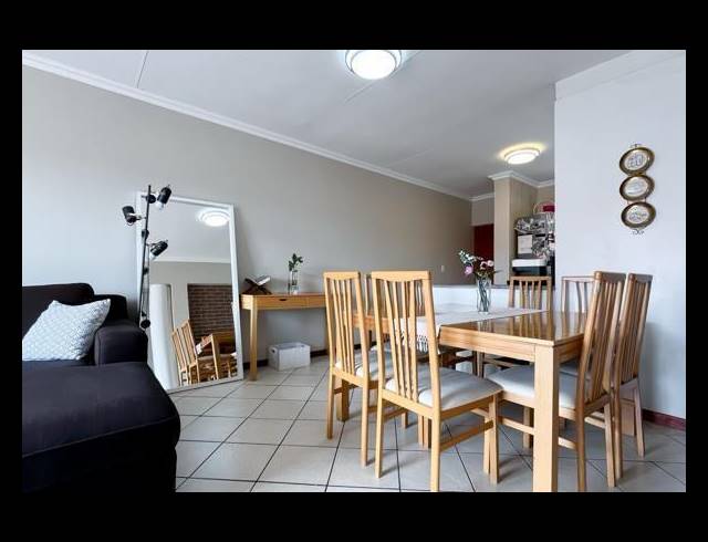 2 BEDROOM APARTMENT FOR SALE IN WINCHESTER HILLS